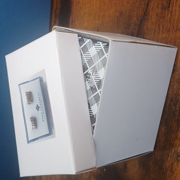 Ryan Seacrest Distinction Silver Geometric Cuff Links - Picture 6 of 6